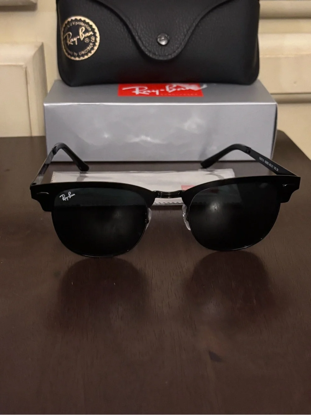 BNIB Ray-Ban RB3716 club Masters - unisex